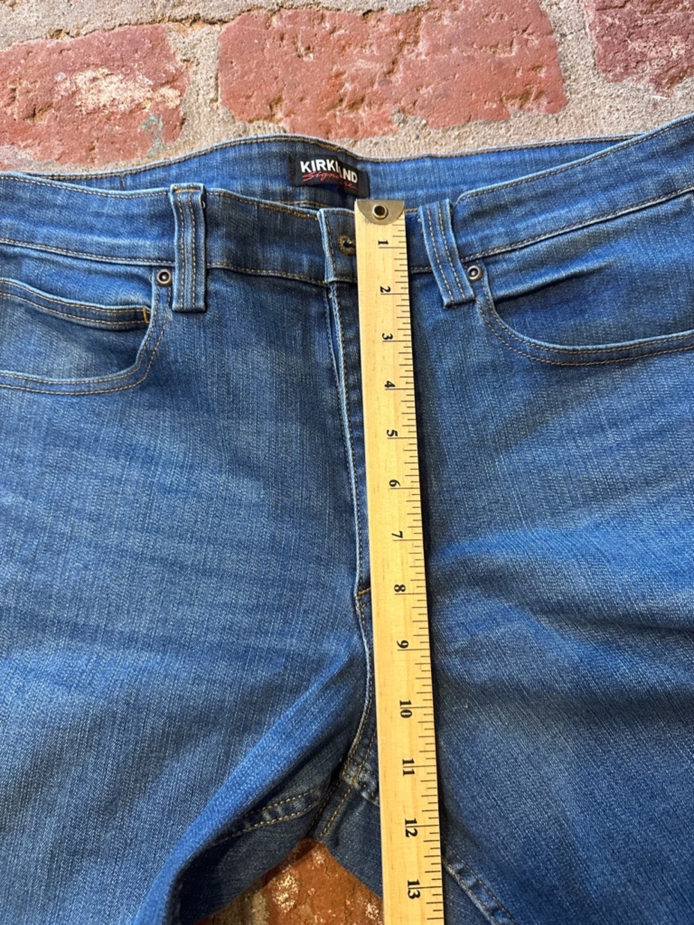 KIRKLAND Signature Men's Jeans 32x32 Heavyweight Stretch Denim Standard Fit - Picture 5 of 16